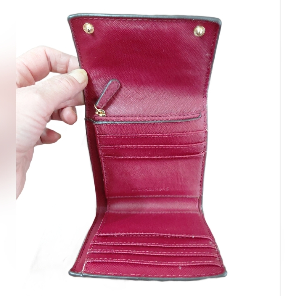 Michael Kors Wallet Small Burgundy Saffiano Leather Tri-fold - Picture 5 of 10